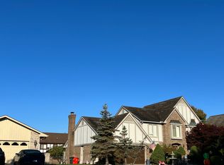 19179 Gill Rd, Livonia, MI 48152