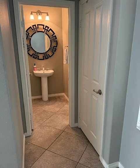 14709 Marist Ln — Photo 22