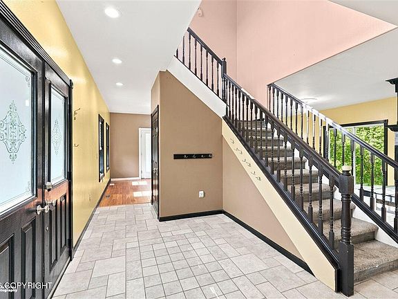 3rd image of 1825 S Creekside Dr