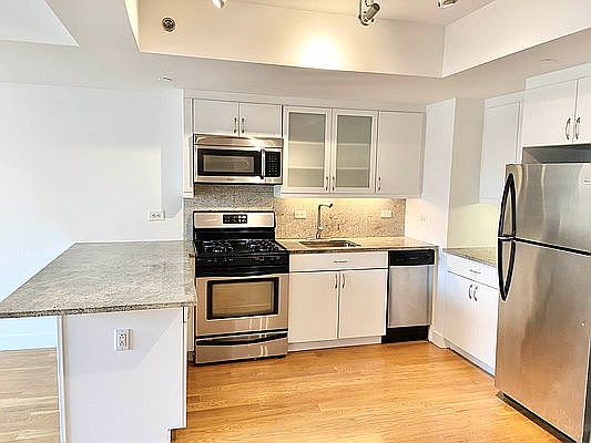 2nd image of 1677 Lexington Ave APT 5D