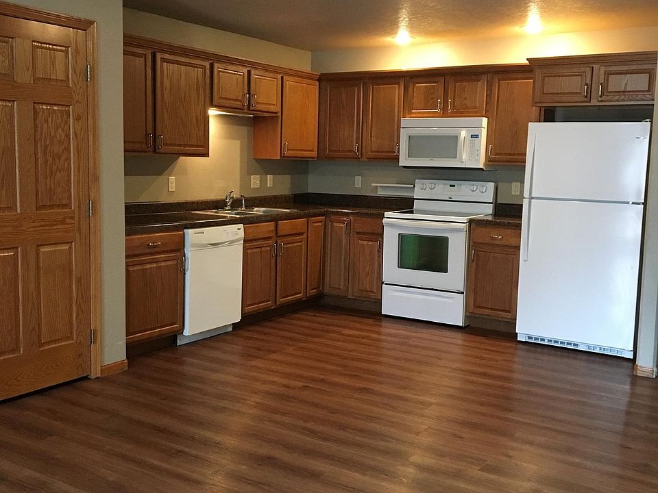 205 E 5th St, Hartford, SD 57033 | Zillow