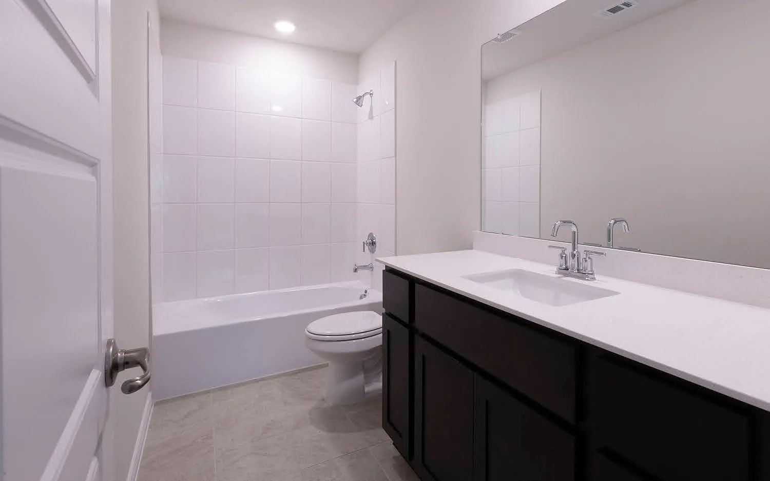 4 bed, 2833 sqft, $3,285 — Photo 4