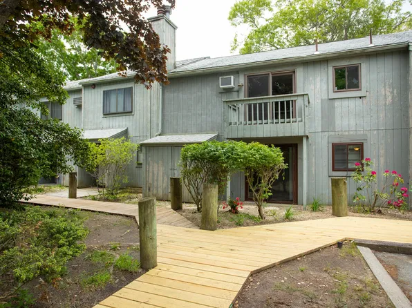 855 W Main Street #15, Hyannis, MA 02601