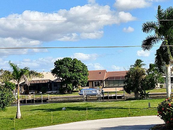 2nd image of 3886 San Lorenzo Dr