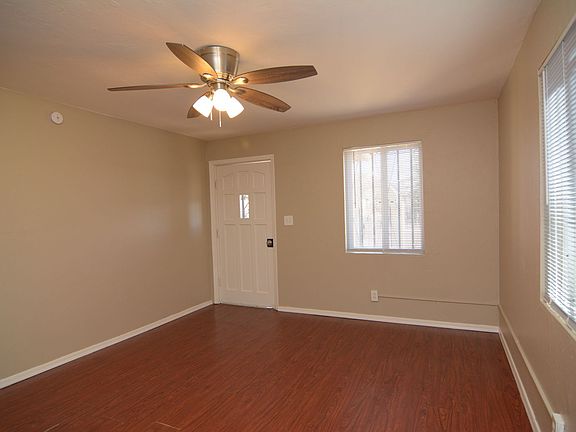 3rd image of 3520 S Belmar Ave