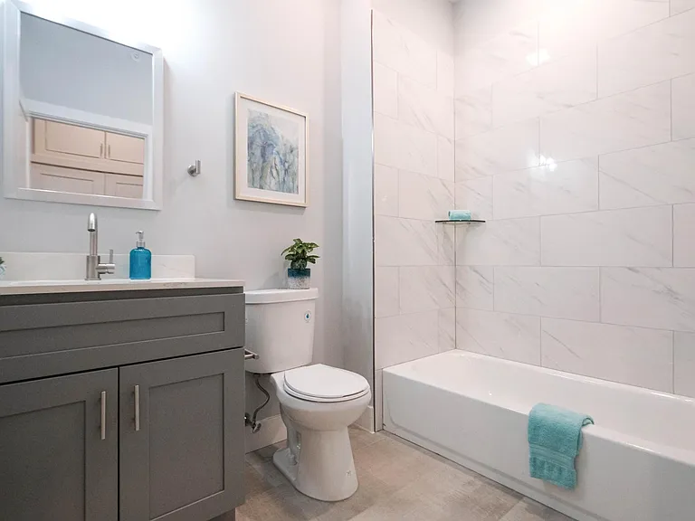 1022 Wood St #202 — Photo 5