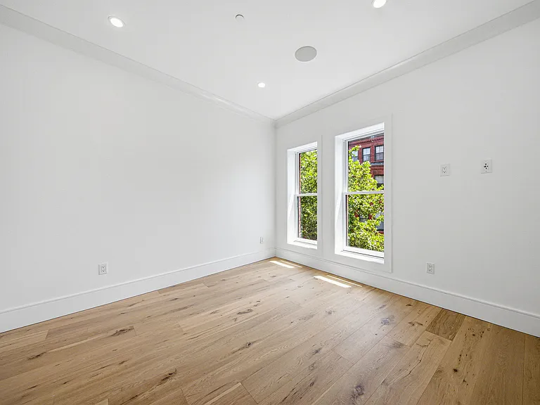 431 Marlborough St #3 — Photo 32
