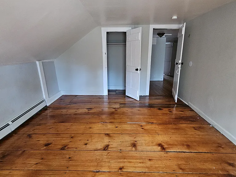 300 W Elm St — Photo 10