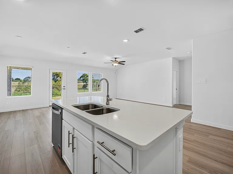 1934 Furlong Dr — Photo 7