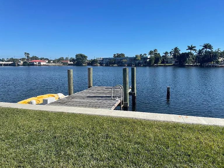 Dock/Floating Dock - Ocean Access/Intracoastal