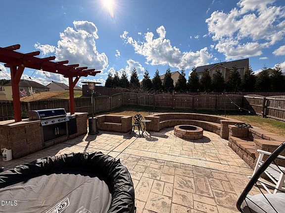 3rd image of 2710 Follow Me Way