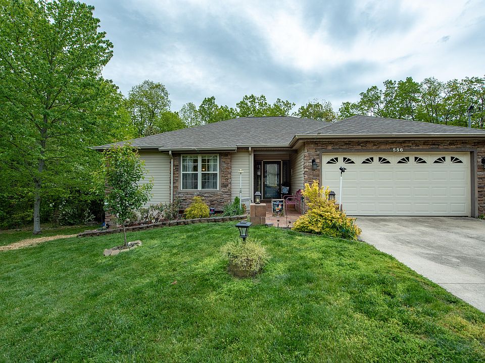 1st image of 556 Snead Dr