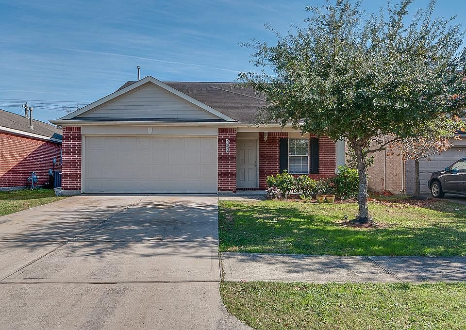 1st image of 10415 Clark Grove Ln