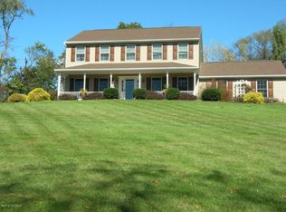 65 Hunt Club Dr, Bloomsburg, PA 17815