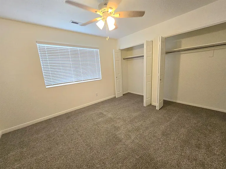 1015 S River Rd #2 — Photo 7