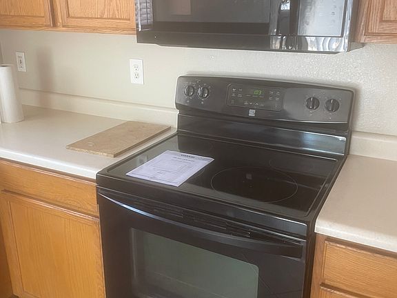 5th image of 9130 N 80th Ln