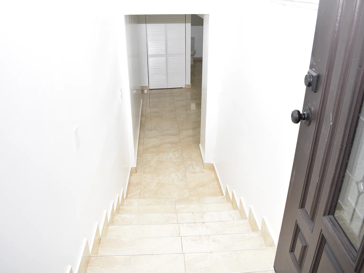 2 bed, 1.5 bath, 500 sqft, $3,300 — Photo 2