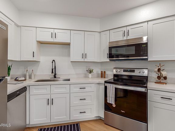 5th image of 7434 N 43RD Avenue