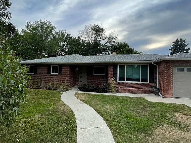 249 Newport St — Photo 33