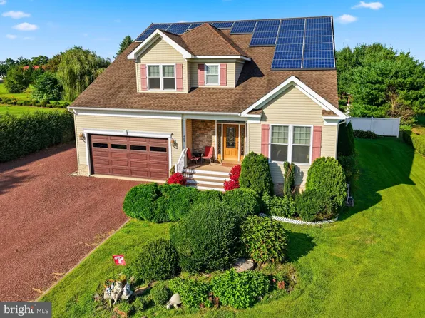 464 N 2nd Rd, Hammonton, NJ 08037