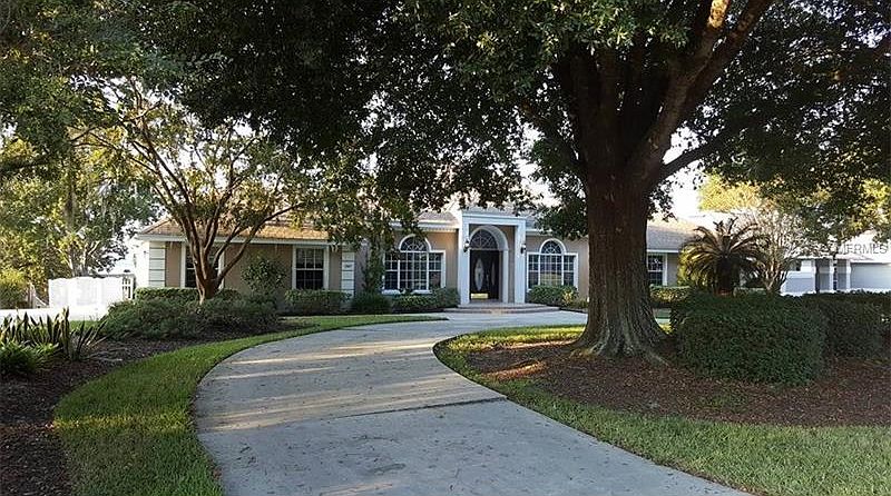 1st image of 12425 Lake View Ln