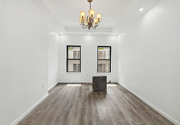 3rd image of 239 W 26th St APT 4E