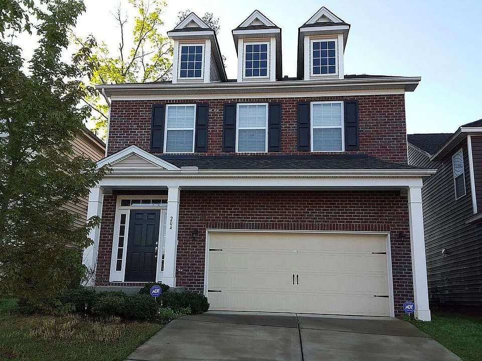 204 Ashmore Ln