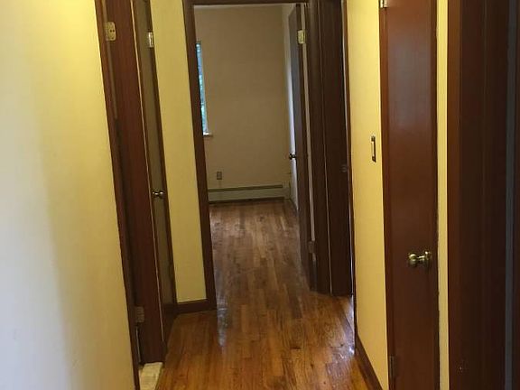 4th image of 227 E 234th St #2A