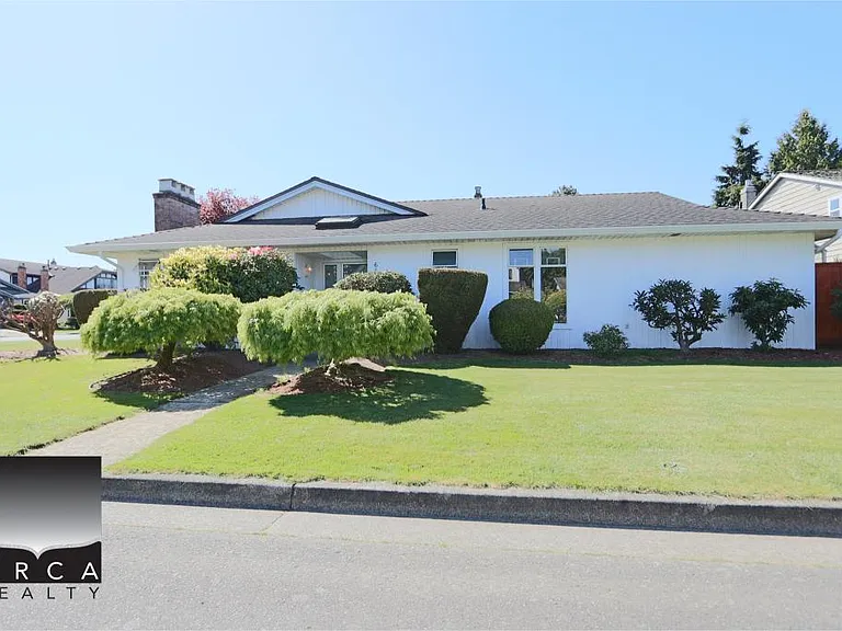 6400 Dakota Dr — Photo 1