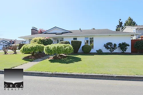 6400 Dakota Dr Photo 1