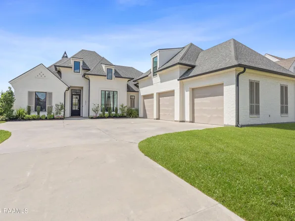 301 McArthur Ct, Broussard, LA 70518
