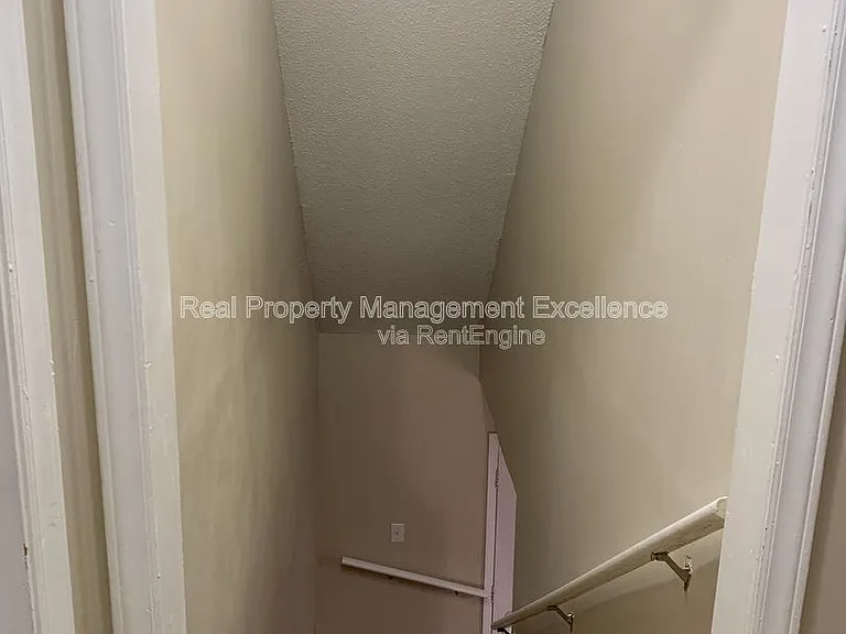 4437 Whisperwood Dr — Photo 24