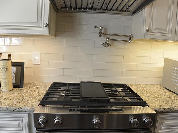 4th image of 8121 Stansbury Ave