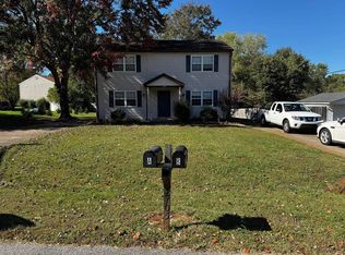 2705 Debbie Dr, Bowling Green, KY 42104