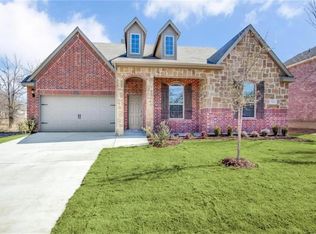 113 Live Oak Dr, Crowley, TX 76036