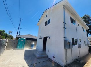 20935 Saticoy St, Canoga Park, CA 91304
