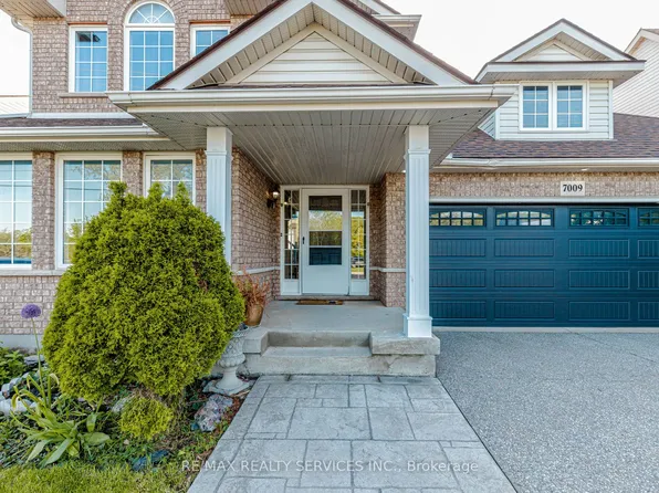 7009 Kalar Rd, Niagara Falls, ON L2H 3J6
