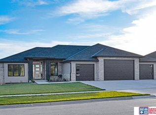 2327 Rokeby Rd, Lincoln, NE 68512