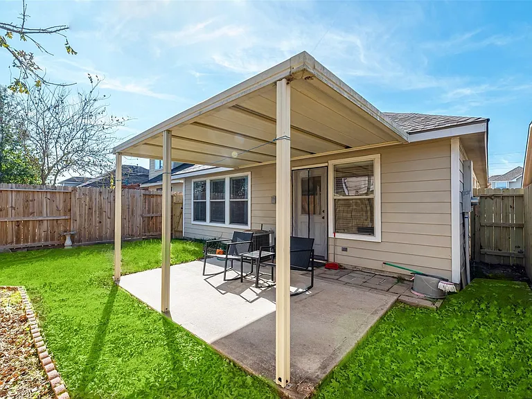10834 Windfern Lakes St — Photo 19
