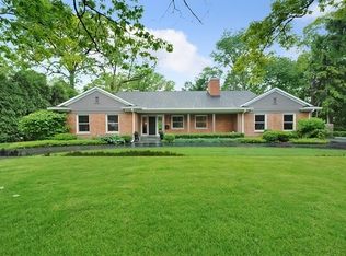 414 Thorne Ln, Lake Forest, IL 60045