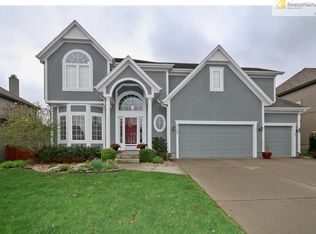 21703 W 100th Ter, Lenexa, KS 66220
