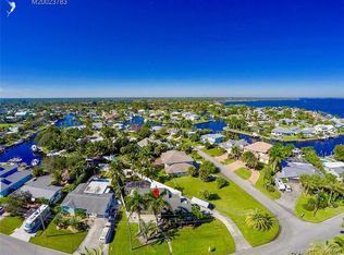 230 SW Beach Way Ave, Palm City, FL 34990