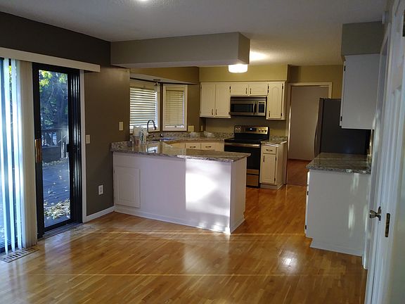 3rd image of 14890 46th Ave N