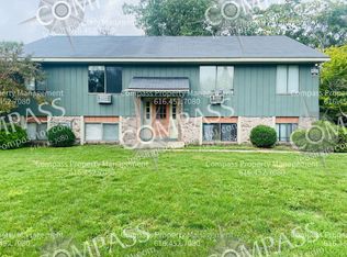879 Hardwick Dr SE #879, Grand Rapids, MI 49508