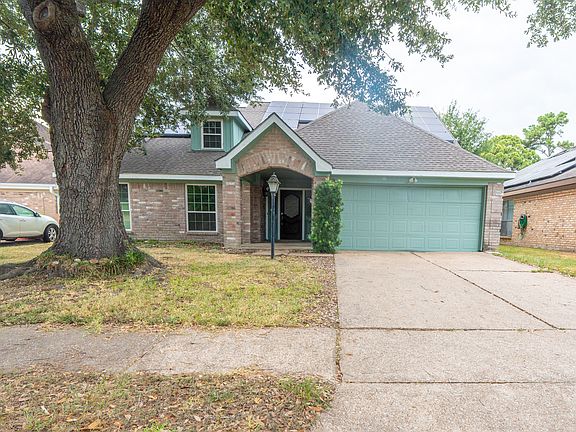 2nd image of 20307 Lionsgate Ln