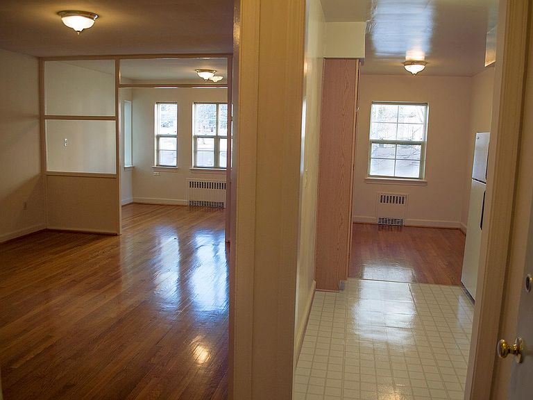 Courthouse Manor Apartments Arlington, VA Zillow