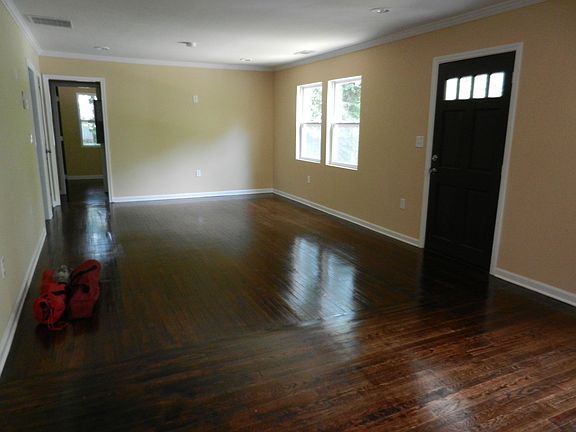 Bright, Open Floor Plan