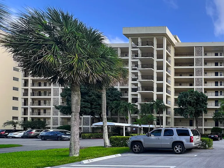 3050 N Course Dr — Photo 18
