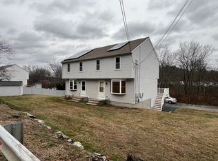144 S Main St, Uxbridge, MA 01569