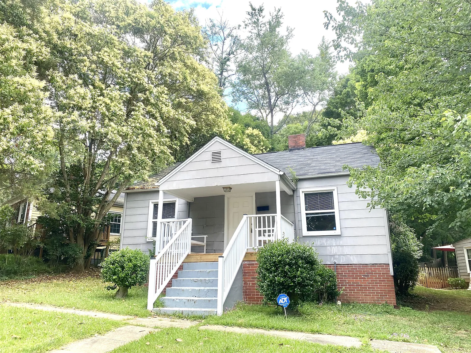2405 Hoyt Street - 1 — Photo 1